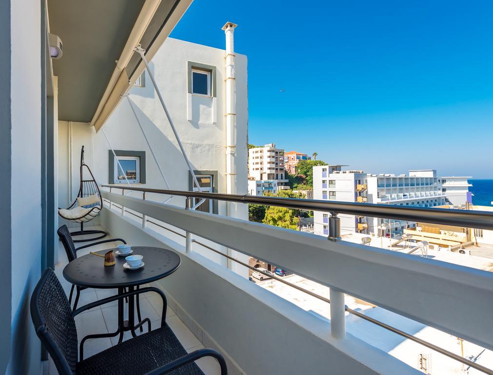 Sea And The Apartamento
